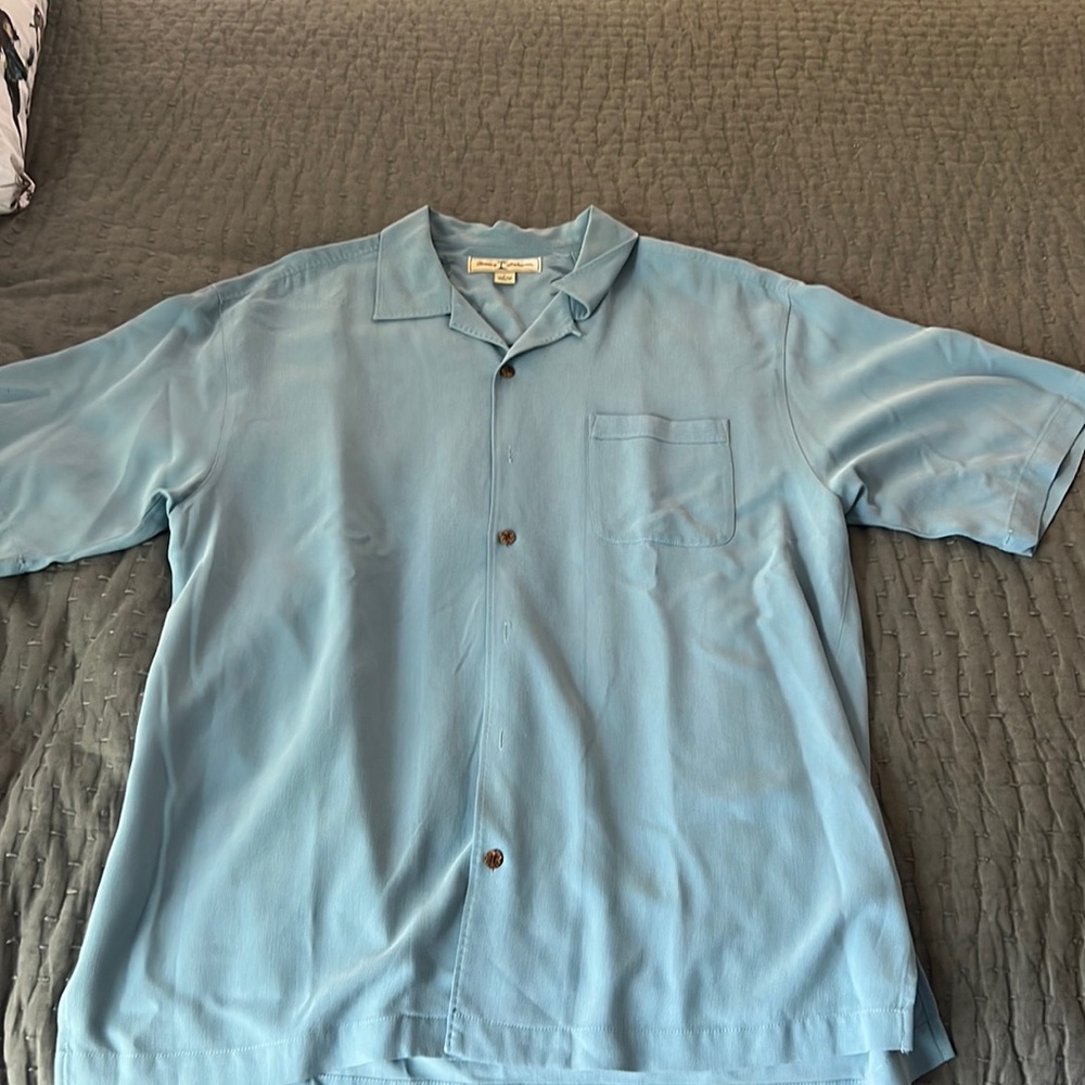 Light blue 100% silk Tommy Bahama button down